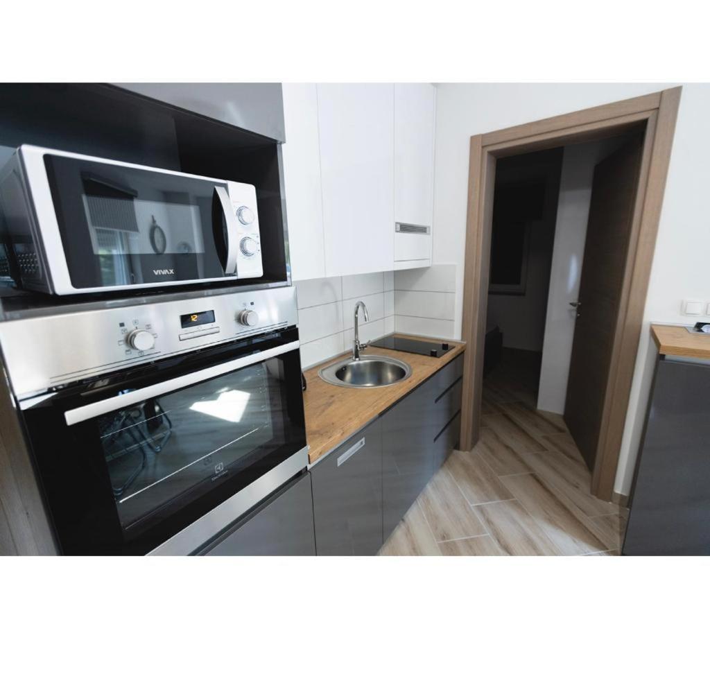 שילו Apartmani Jedro מראה חיצוני תמונה